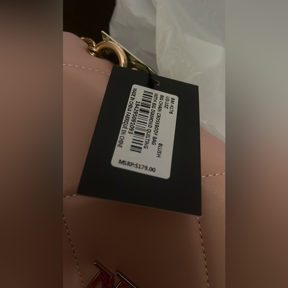 Badgley Mischka Quilted Big Chain Crossbody Bag - Picture 14 of 14